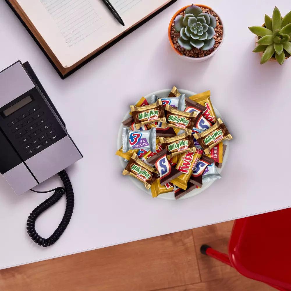 Minis Milk Chocolate Bars – Party Size
