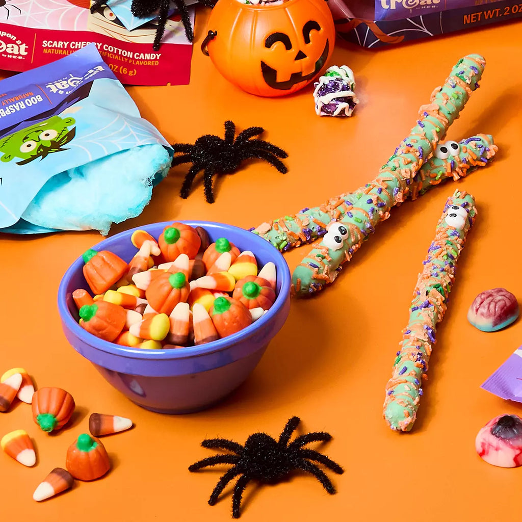 Once Upon a Treat Candy Corn & Pumpkin Autumn Mix – Halloween Candy Bag